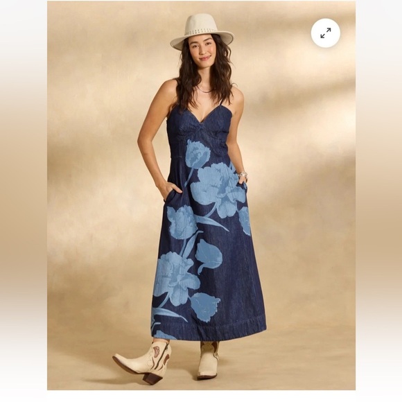 Sundance Dresses & Skirts - Sundance Sharon Denim Midi dress flower blue